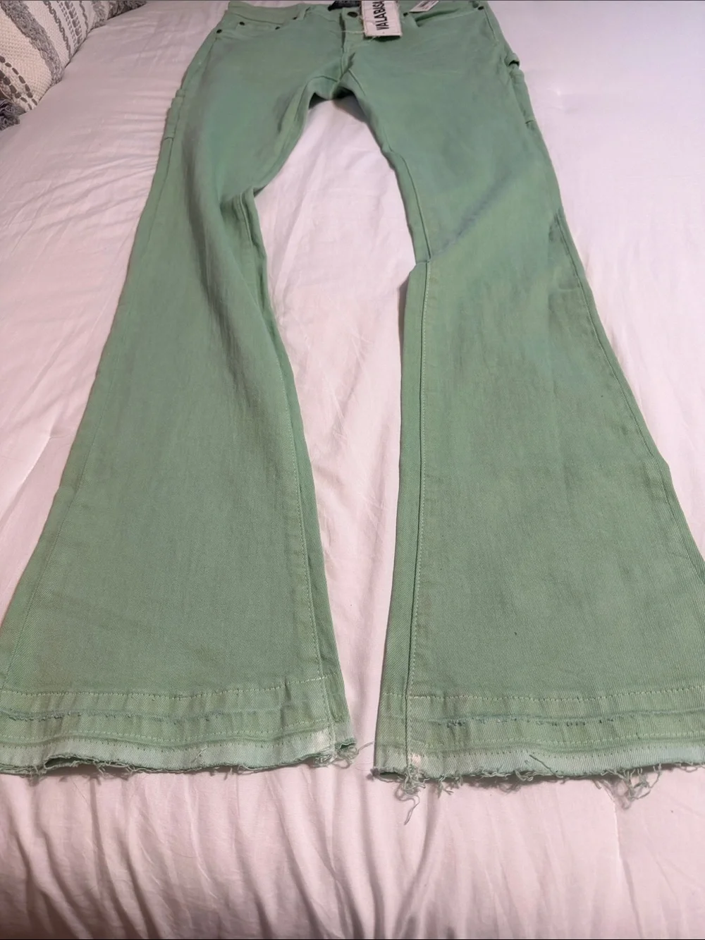 Men’s NWT Valabasas Green Super Stacked Mr Extendo Jeans size 35